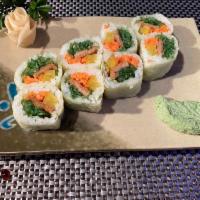 Futomaki sushi roll  · Vegetarian,  soybean wrap advacado, seaweed,
                       soybean skin,carrots, sw...