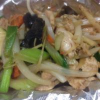 Ginger · Slice ginger, onions, mushroom, carrots, celery and bell pepper in our special sauce. 