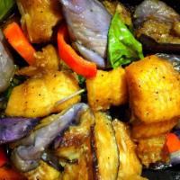 95. Pad Ma-Keur  · Japanese eggplant, basil, chili, bell pepper in soy bean sauce.