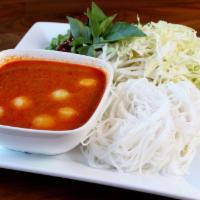 127. Kha Nom Jeen · Steamed rice noodles with fresh bean sprout, pickle, diced green bean, basil and fish-red cu...