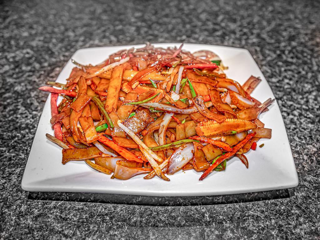 Vegetable Chow Fun  · Flat rice noodles.
