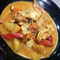 YELLOW CURRY · Potatoes, onions, bell peppers and carrots in a coconut broth. Recommended spicy.