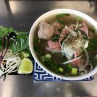 Pho Bo Vien · Pho with beef meatballs.
