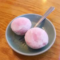 Mochi Ice Cream · 2 pieces.