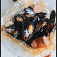 Blue Mussel Combo · 1 lb mussels. Choice of sauce with steamed rice, and a choice of side.