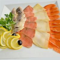 Fish plate · Smoked salmon, homemade lightly salted lox, butter fish