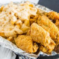 8 Wings with Crab Fries · 8 fried wings with your choice of flavor. Served with fries topped with lump crabmeat and ou...