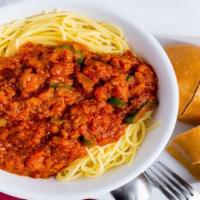 34. Spaghetti  · Spaghetti with meat or vegetarian sauce. 