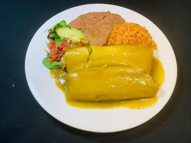 2 Tamales Plate · Homemade corn dough tamales made with Chicken, pork or veggies served with Mexican rice, refried beans, avocado & small salad.