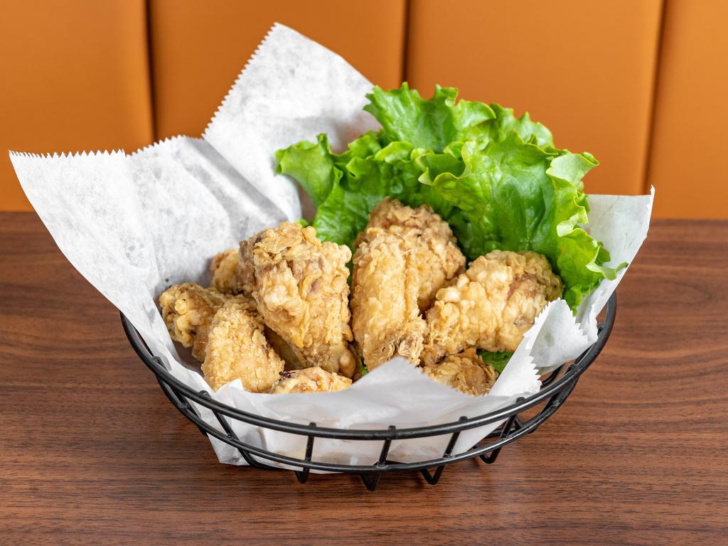 Crispy Fried Chicken Wings · 8 pieces.