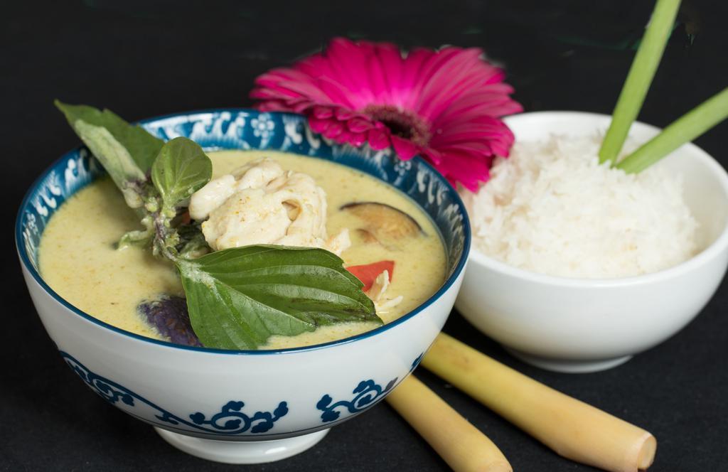 Green Curry (C1) · Bell peppers, long hot chili, bamboo shoots, eggplant, basil leaves.