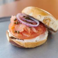 New Yorker · Plain cream cheese, lox, capers, red onion ＆ tomato