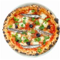 Pizza del Popolo  · tomato sauce, fior di latte, capers, olives, san Benedetto anchovies and oregano.
