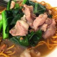 Rad Na Mi Krob ราดหน้าหมี่กรอบ · Crispy fried egg noodles with choice of meat, Chinese broccoli in brown gravy.