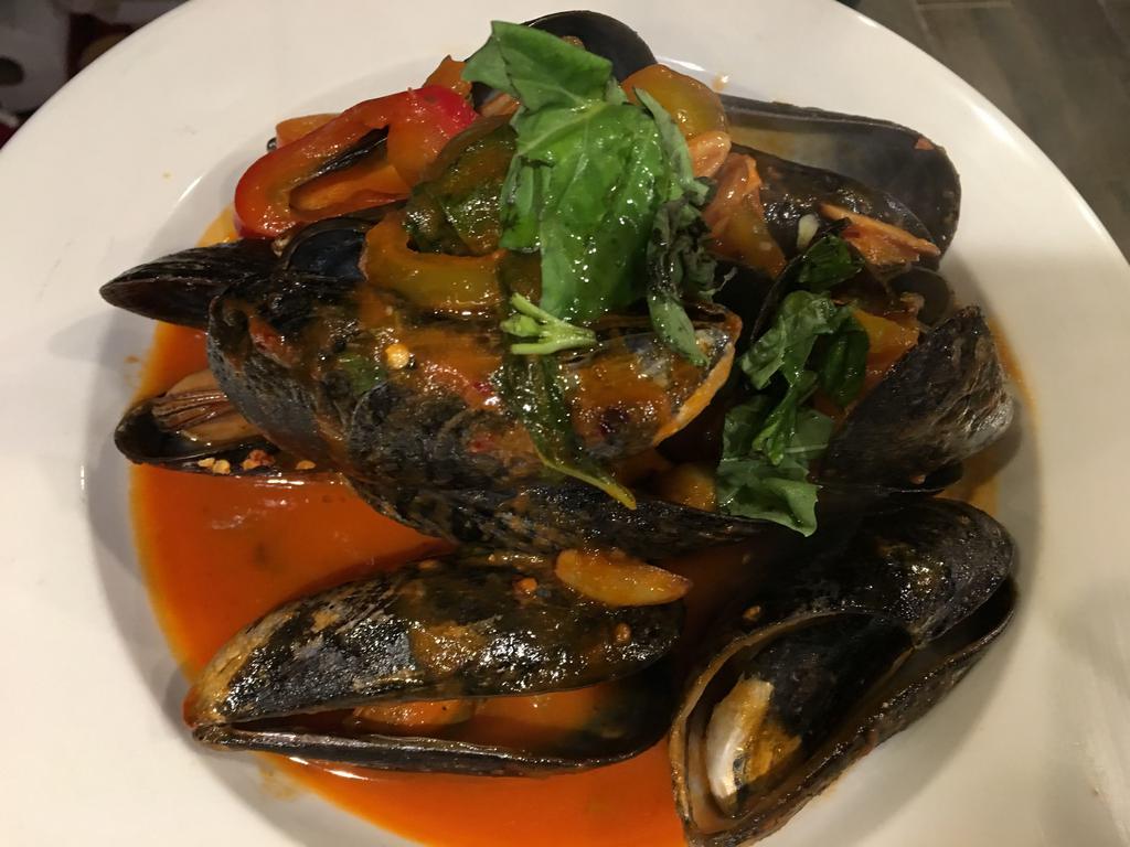 Mussels Marinara · Mussels Marinara, Served with your choice of side, Pasta or Salad and Bread.