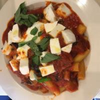 Rigatoni Sicillano - Large Order · Rigatoni pasta served with Tomato sauce, sautéed eggplant, basil, fresh mozzarella and ricot...