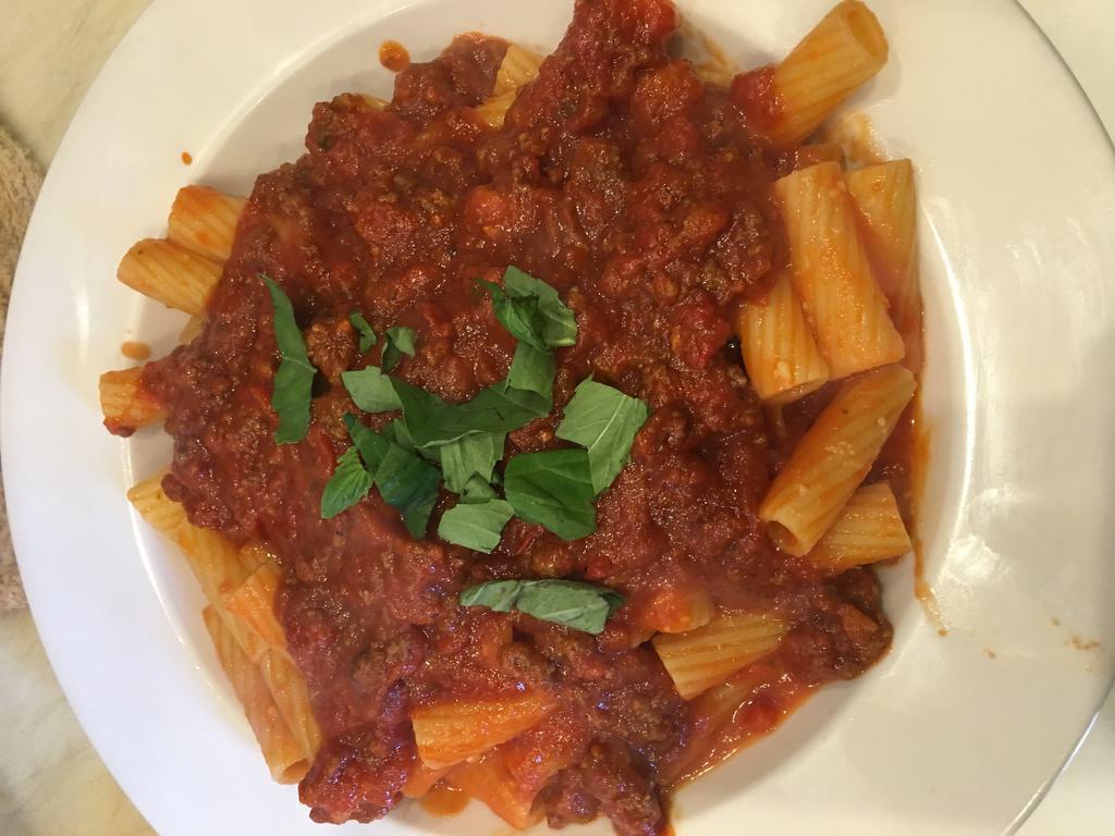 Rigatoni alla Bolognese - Large Order · San marzano tomato sauce with ground beef and veal, onions and carrots. Pasta served with bread.