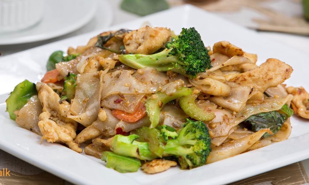 Wok n Talk · Chinese · Asian Fusion · Late Night · Dinner · Asian · Thai · Smoothies and Juices