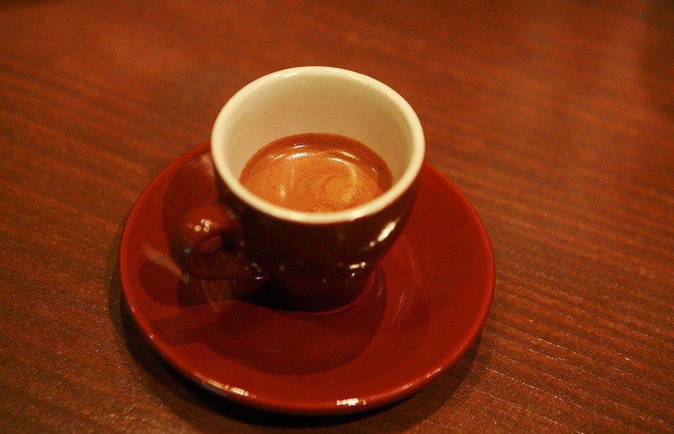 Lo/Cal Coffee and Market · Empanadas · Breakfast · Coffee and Tea · Coffee & Tea · Sandwiches