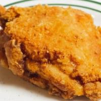 8 Piece Thigh Bucket · Eight fried thighs