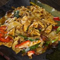 4. Drunken Noodle · Spicy stir-fried board rice noodle with basil, onion and bell peppers, garlic and scallion. ...