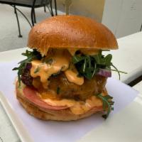 Dashi Brooklyn Classic Burger · 8oz 80/20 NY blend beef patty, arugula, tomato, red onion & spicy aioli served on a toasted ...