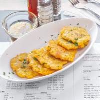 Tostones · Fried plantains.
