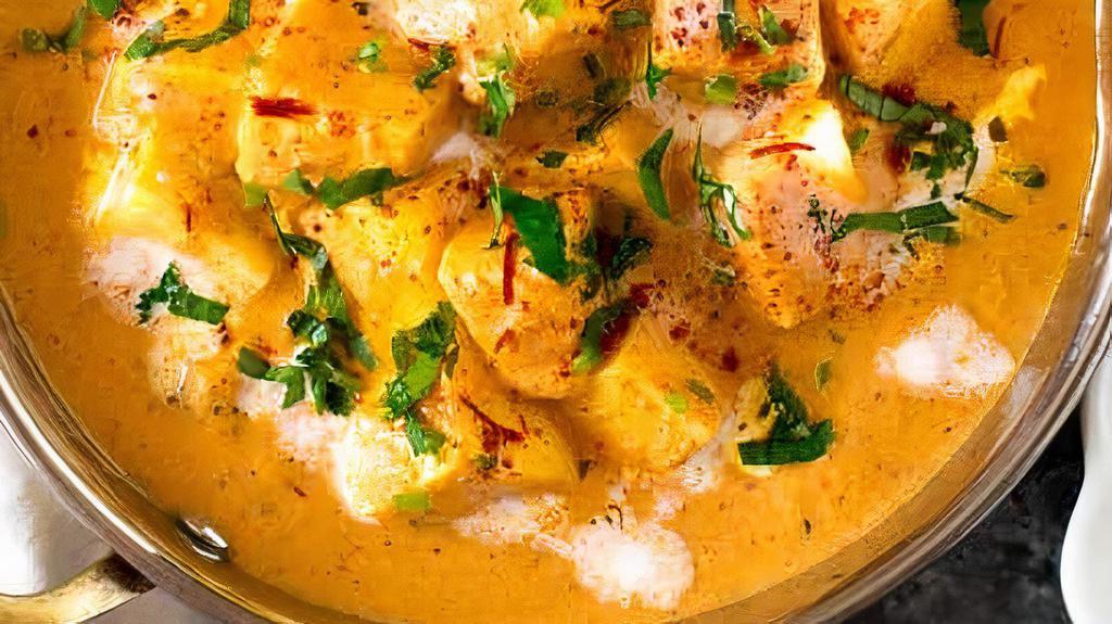 Shahi Paneer · Cubes of cottage cheese cooked in a gravy made up of cream, tomatoes, and spices.