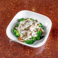 Moo Goo Gai Pan · Sliced white meat chicken sauteed with mushroom, snow peas, bamboo shoot, carrot, and brocco...