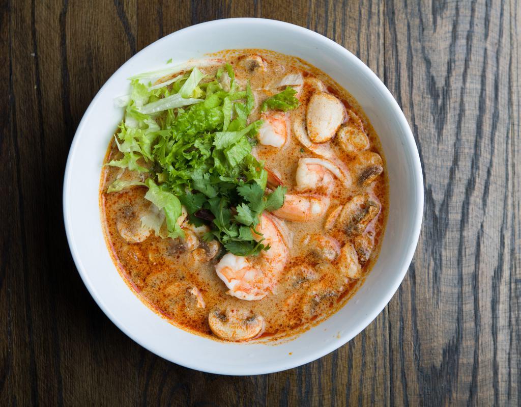 N3. Tom Yum Noodles Soup · Thin rice noodles with choice of chicken or shrimp in tom yum broth, coconut milk, mushroom, bean sprout, scallion, and cilantro.