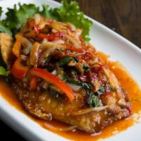 F5. Fish with Sweet Chili Sauce · Homemade chili sauce, bell pepper, basil, onion