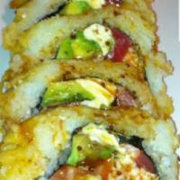 Las Vegas Roll · 3 kind of deep fried fish, crab, cream cheese, avocado with house sauce & eel sauce.