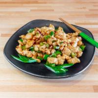 Chicken Kung Pao Sauce · Scallion, chili peppers, green peppers, peanuts with house kung pao sauce.