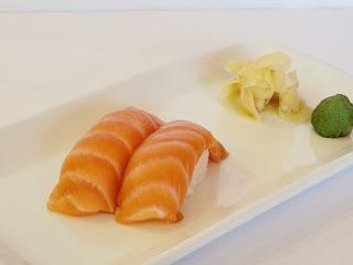 Salmon Sushi 2pcs · 