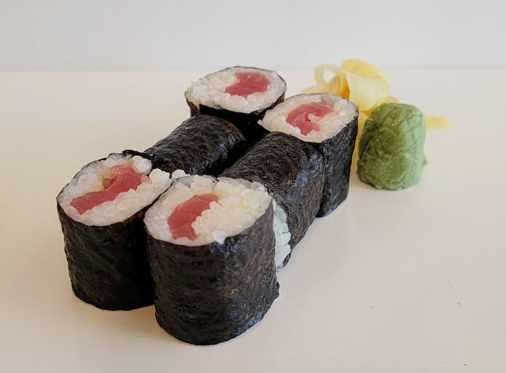 Tuna Maki roll · Tuna wrapped in rice and seaweed (6 pcs)