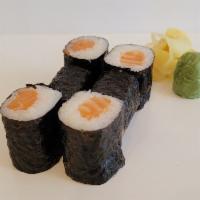 Salmon Maki roll · Salmon wrapped in rice and seaweed (6 pcs)