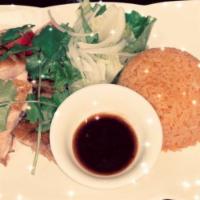 Com Ga Ro Ti An Nam Khong Xuong · Boneless rotisserie chicken with rice