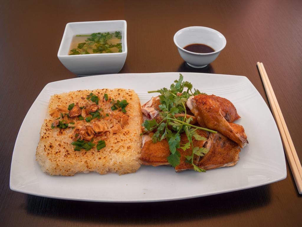 Xoi Chien Ga Ro Ti · Rotisserie chicken with fried sticky rice