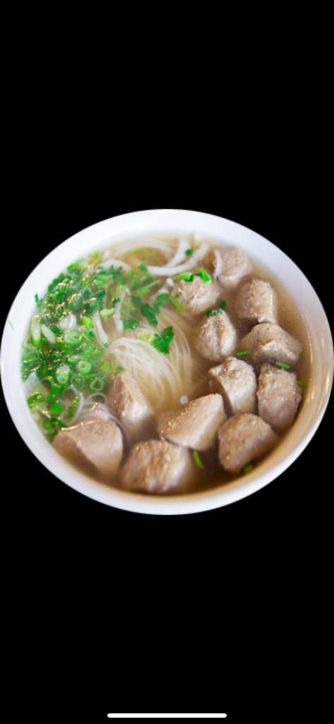 Pho Bo Vien · Meatballs rice noodle soup