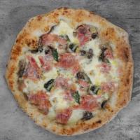 Crema di Tartufo Pizza · Truffle cream sauce, ham, mushrooms, mozzarella cheese, and truffle oil.