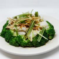 AC7. Steamed Fish Fillet · Served with ginger and onion in special soy sauce.