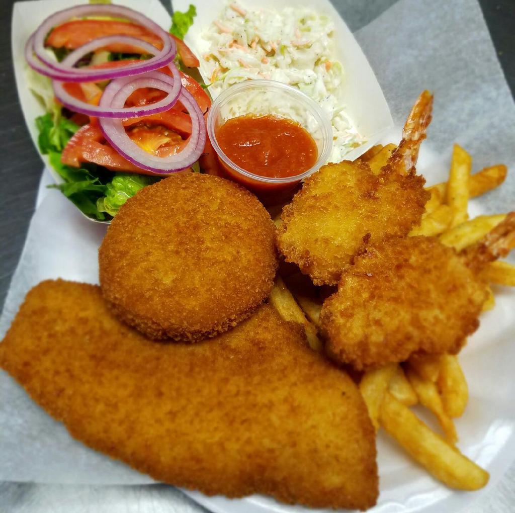Steak N Shake Seafood Combination Platter · 2 jumbo shrimp, 1 flounder, and 1 crab cake. Served with french fries, macaroni salad, garden salad, garlic bread, and choice of sauce.