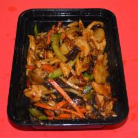 C10. Chicken with Garlic Sauce · Hot and spicy. Carrots, dry mushroom, water chestnuts, bamboo shoots, celery and white meat ...