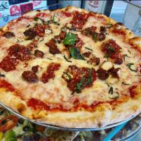 Chicken Parm Pie (So Good) · Tomato Sauce, Mozzarella, Crispy Chicken, Parmesan & Marinara. 18