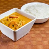 Navaratan Korma · Mixed vegetables cooked in cream with cashew, raisins,fenugreek leaves and spices.