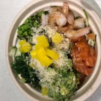 Poke Green · Salmon, shrimp, edamame, cucumber, green seaweed, avocado, seaweed salad, oshinko, poke gree...
