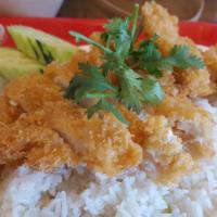2.Fried Kao Mun Gai Rice · Fried chicken breast and chicken rice.
