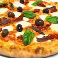 Napoli · Tomato sauce, diced mozzarella fior di latte, anchovies, black pitted olives and fresh basil.