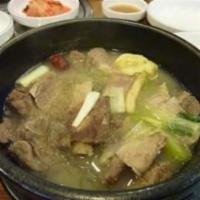 78. Yuguzi Kalbi-Tang Dinner · Bean paste soup with beef short rib and napa cabbage.