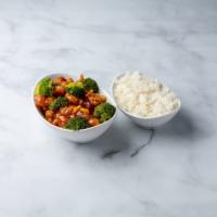 S1. General Tso's Chicken · Fried boneless chicken with broccoli cooked in special sauce. Served with white rice. Hot an...